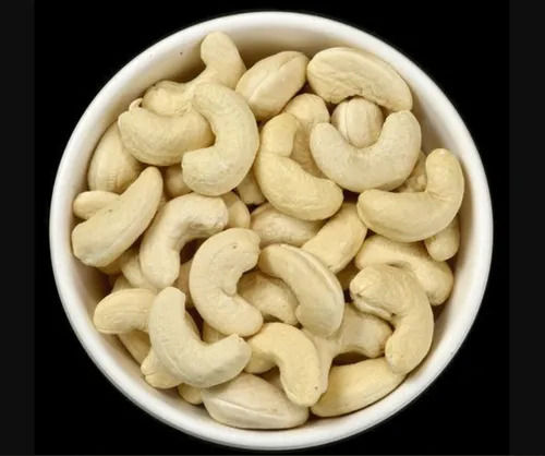 Curved Shape W240 Cashew Nut For Cooking And Sweet Use