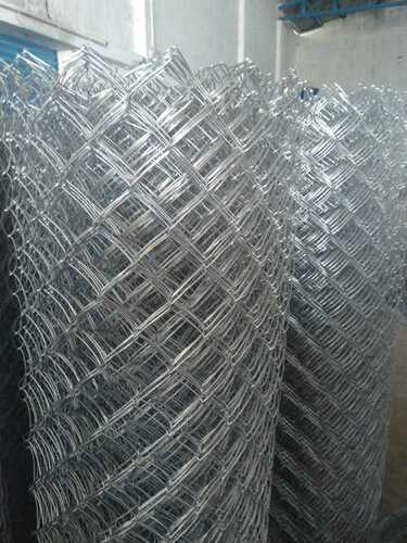 Galvanized Chain Link Fencing Wire for Farms Factories And Animal Enclosures