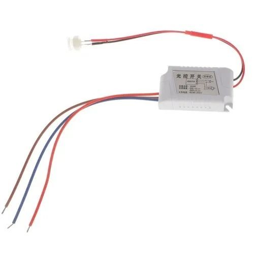 10 Ampere 240 Voltage 50 Hertz Poly Vinyl Chloride Sensor Switch Input: 150 Watt