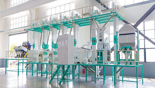 Single Phase Mild Steel Body Industrial Flour Mill Machine Plant