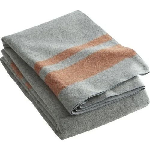 Lightweight And Skin Friendly Soft And Plain Woolen Blanket Density: 00 Gram Per Cubic Meter (G/M3)