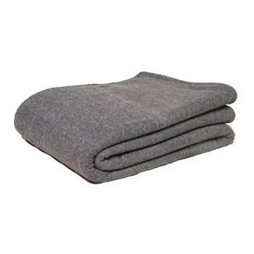 Gray Washable And Lightweight Plain Polyester Fleece Throw Blanket