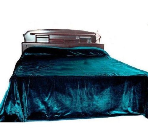 100 Inch Long Plain Queen Size Velvet Bed Cover