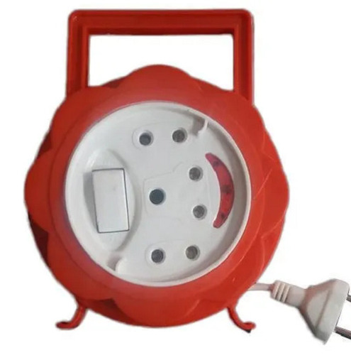 इलेक्ट्रॉनिक्स उपयोग के लिए 220 वोल्टेज और 3 सॉकेट प्लास्टिक राउंड फ्लेक्स बॉक्स