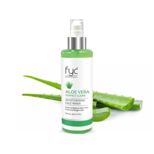 100 Ml Smooth Texture Aloe Vera Gel Moisturizing Face Wash With Six Month Shelf Life Ingredients: Herbal