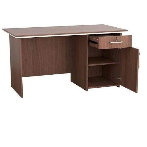 2 Shelves Rectangular And Polished Finish Corporate Office Table