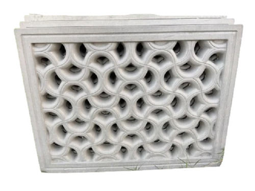 Wall Mounted Rustproof Classic Square Cement Grill For Construction Arm Length: 2.5 Foot (Ft)