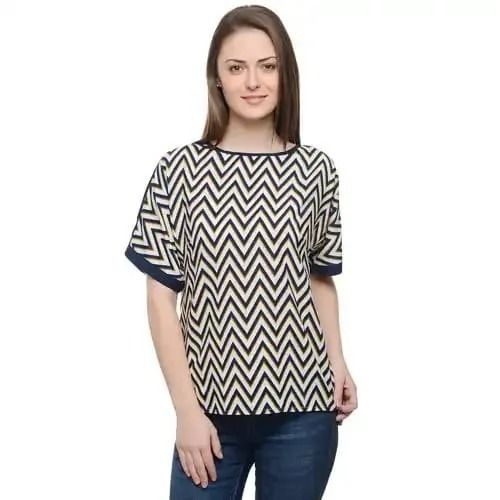 Black And White Short Sleeves Round Neck Zig Zag Design Fancy Top For Ladies