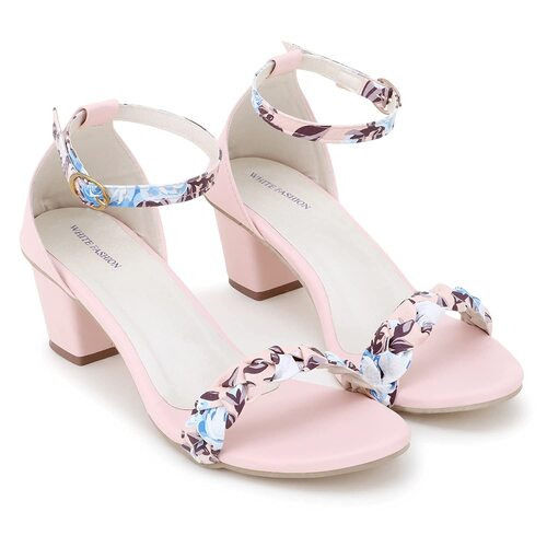 Comfortable Non Slip Buckle Closure High Heel Sandal For Girls