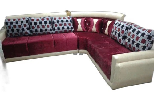 मशीन निर्मित मॉइस्चर प्रूफ लेदर और सॉफ्ट वेलवेट फ़ैब्रिक 7 सीटर डिज़ाइनर सोफ़ा