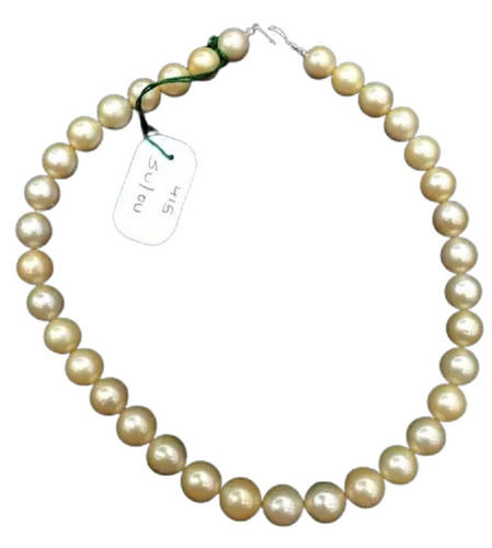 Pearls Necklace