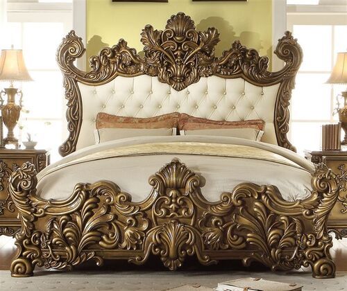 Designer Hand Carved Wooden Bed With Hadboard And Footboard For Home