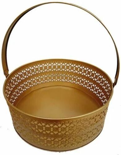 Golden Rust Proof Round Polished Finished Mild Steel Hamper Basket For Gift Use