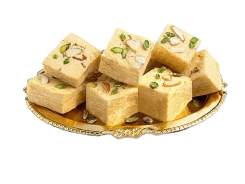 Sweet And Delicious Taste Dry Fruits Topping Soft Soan Papdi