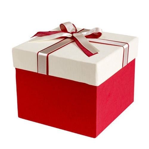 Red And White 7X7 Inches 180 Gsm Plain Square Paper Box For Gifts Use