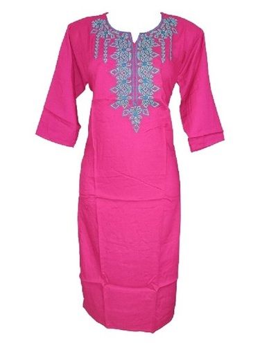 Pink Ladies Printed 3-4 Sleeve Casual Wear Cotton Kurti