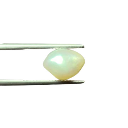 Light-Yellow And Off White Easy To Carry Multi-Color Natural Lightweight Pearl Stone For Engagements