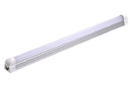 White 9 Watt Rectangular Plain Polycarbonate Led Tube Light