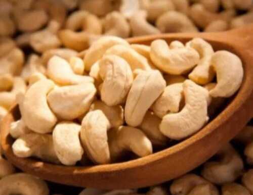 Natural Dried Organic Whole Cashew Nuts