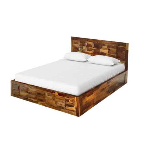 Machine Made Matt Finish Eco Friendly Solid Wooden Double Bed For Indoor Furniture Use