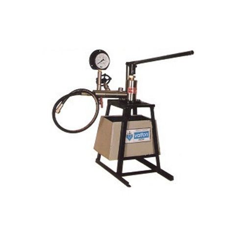 Polished Finish Stainless Steel Manual Hydraulic Pressure Tester For Industrial Use  Capacity: 12 Kg/Hr