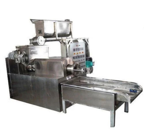 Manual Control Polished Finish Stainless Steel Pasta Extruder Machine Capacity: 50 Kg/Hr