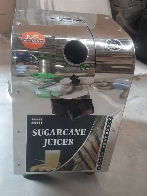 1.5 Hp Portable Stainless Steel Body Sugarcane Juice Machine With Diamond Roller Application: Industrial & Commercial