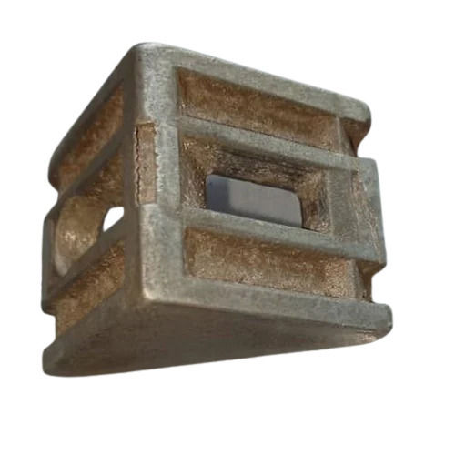 20 Mm Thick Corrosion Resistant Galvanized Mild Steel Angle Bracket  Capacity: Na Kg/Hr