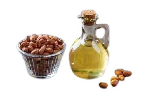 100% Pure Hygienically Cold Pressed Groundnut Oil For Cooking Use