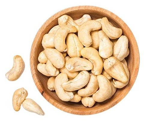 Common Yellowish Half Moon Shape Moisture 7.63 % Whole Cashew Nuts