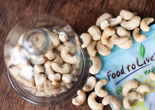 Kosher, Vegan Non-GMO Verified W-320 Raw Whole Cashew Nuts