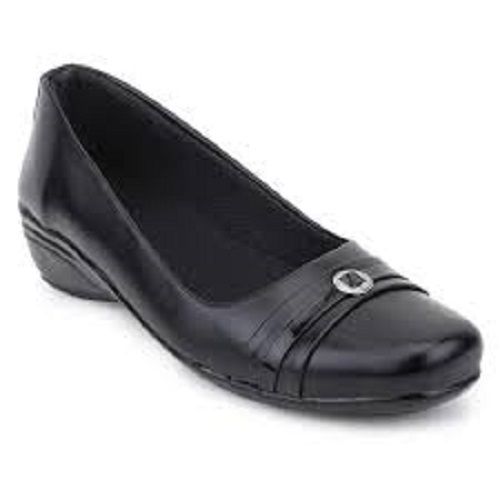 Ladies Black Color Formal Shoe Heel Size: Medium