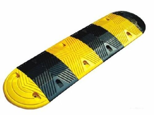 Yellow And Black 10.8Mm Thick Matte Finished Stripped Rubber Speed Hump For Road Safety Use