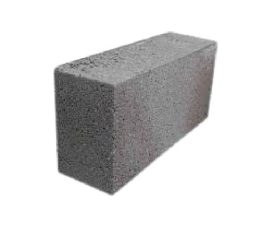 ग्रे सॉलिड स्ट्रॉन्ग और रेक्टेंगल शेप कंक्रीट ब्रिक्स