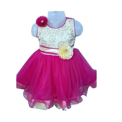 Washable Short Sleeves Synthetic Party Wear Frocks For Girls Age Group: 5+