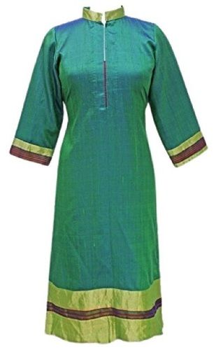 Ladies Plain Casual Wear Green 3-4Th Sleeve Silk Kurti Decoration Material: Laces