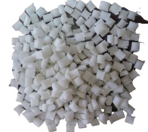 White 1.4 G/Cm3 Density 43 Megapascals 223A C Melting Point Pbt Granules