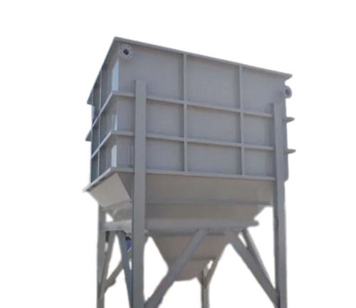 700 Litre Capacity Color Coated Surface Mild Steel Etp Tank Application: Industrial