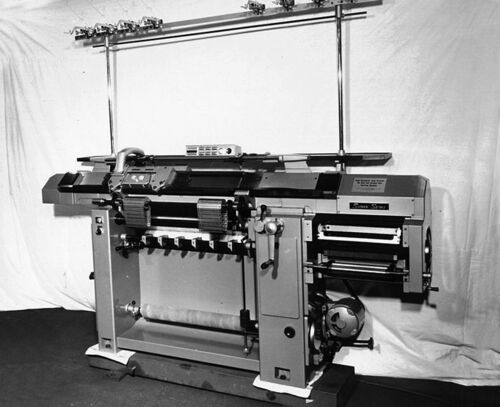 Improved Accuracy And Consistency Computerized Flat Knitting Machine