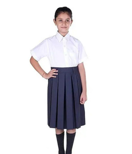 लड़कियों के लिए वॉशेबल और शॉर्ट स्लीव्स कॉटन स्कूल यूनिफ़ॉर्म: 10+