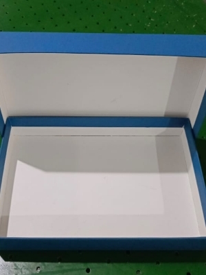 Blue Rectangular Food Grade Sweet Packaging Paper Box