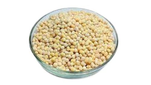 100% Pure White Whole Dried Urad Dal Admixture (%): 2%