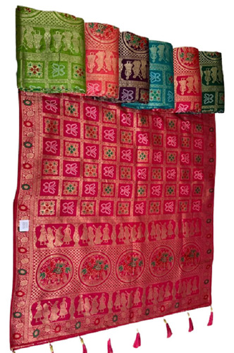 Red Lightweight Traditional And Modern Soft Silk Saree For Ladies