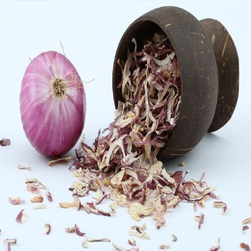A Grade 99% Pure Common Cultivated Dehydrated Red Onion Flakes