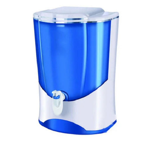 Premium Quality Plastic Material Water Purifier With 10 Liter Capacity