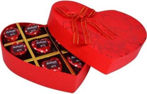 Heart Shaped Chocolate Gift Box - Color: Red