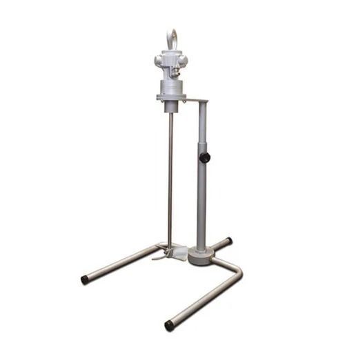 2000 Rpm Speed 220 Volt Low Noise Industrial Agitator Capacity: 5 Kg/Hr