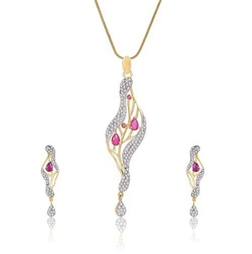 Polished Brass And Crystal Stones Artificial Pendant Set Gender: Women