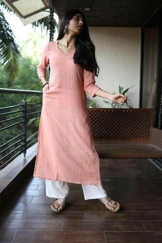 How to Accessorize Your Indian Kurtis According to The Neckline? – MISSPRINT