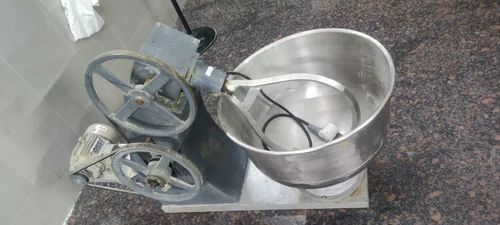 Stainless Steel 25 Kg Commercial Dough Kneader Machine For Industrial